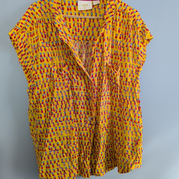 Maeve pineapple print Short-Sleeve Button-Down Top - Picture 2 of 4